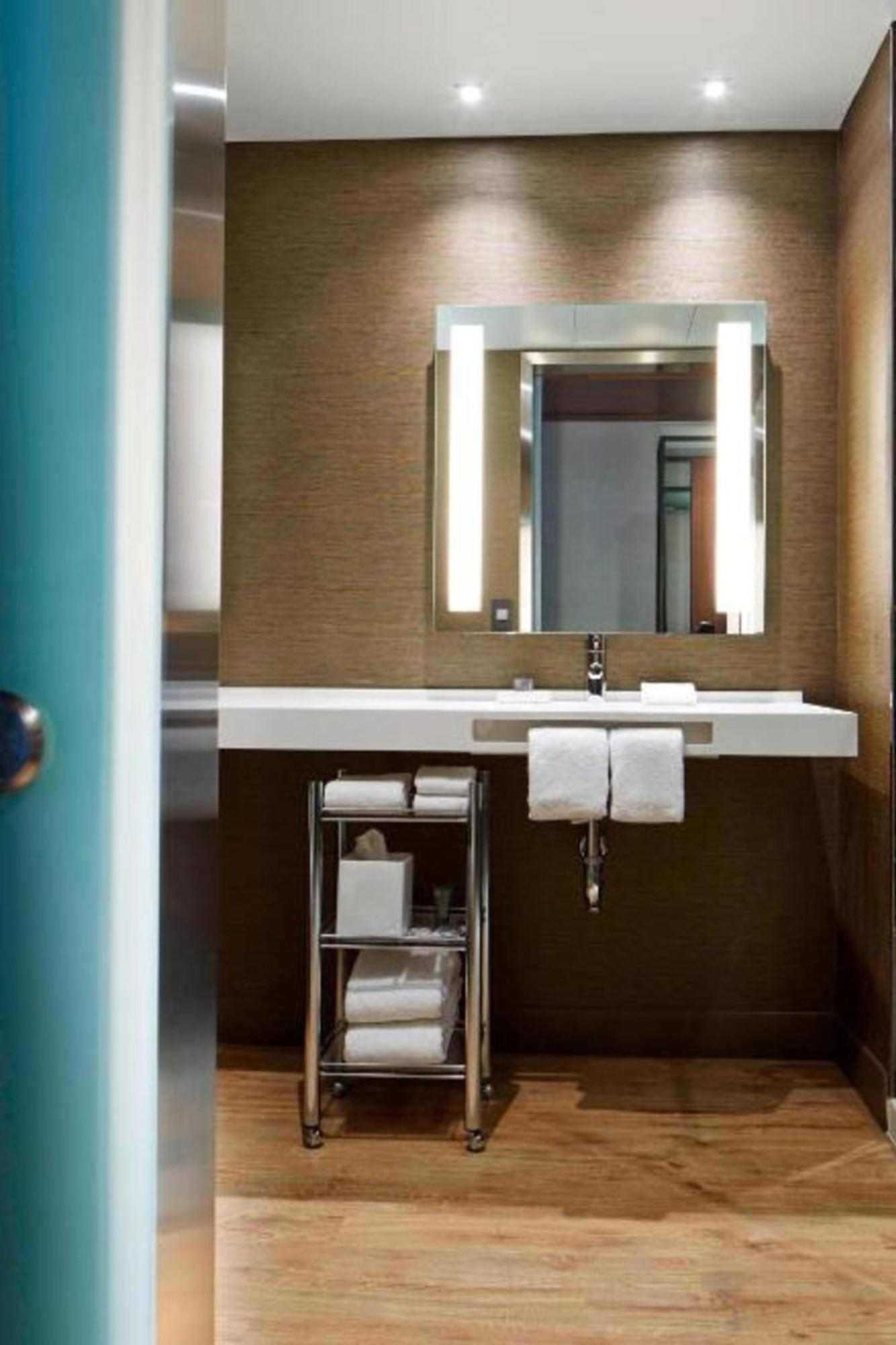 Ac Hotel By Marriott Portland Downtown, Or Εξωτερικό φωτογραφία